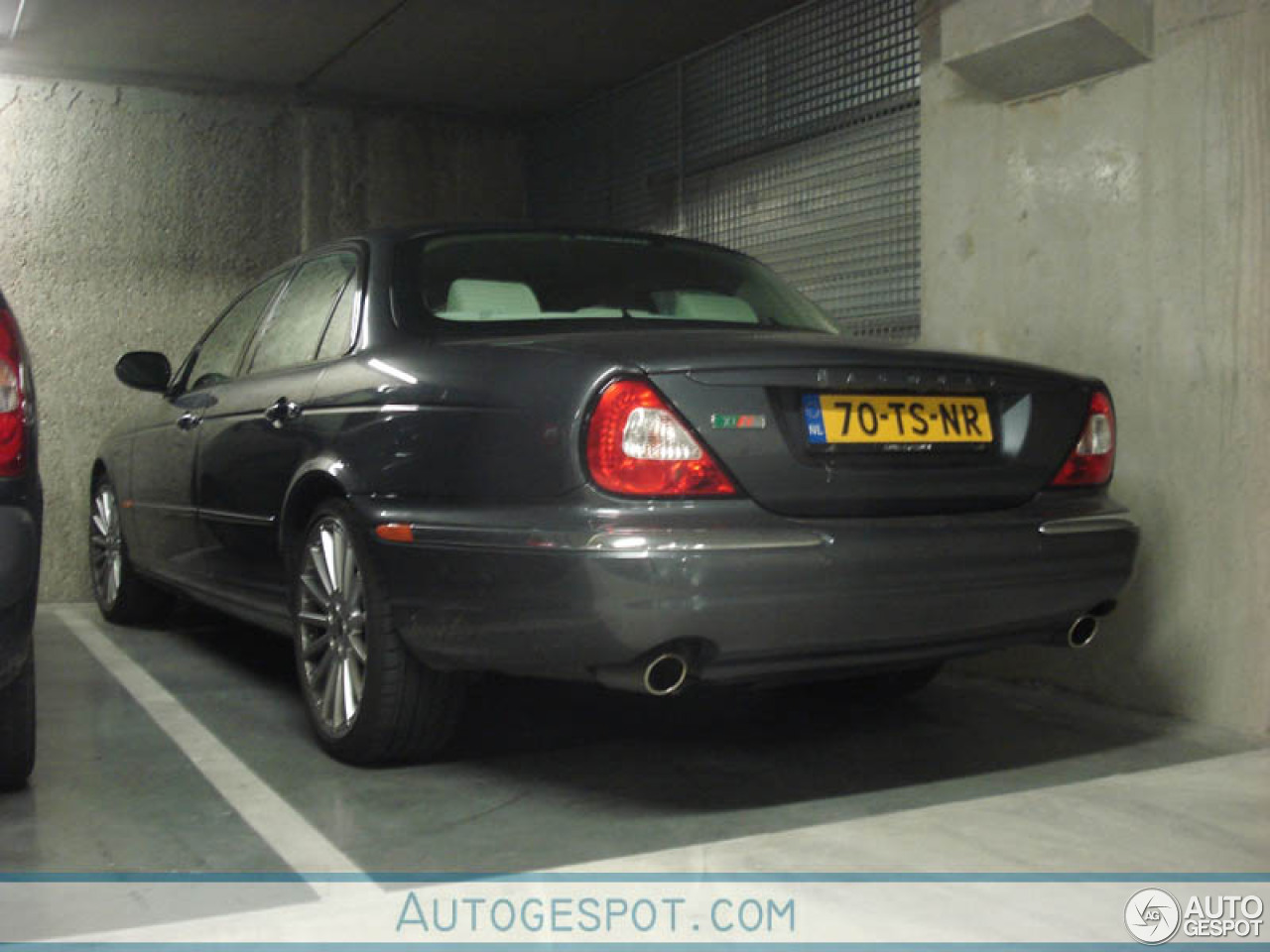 Jaguar XJR