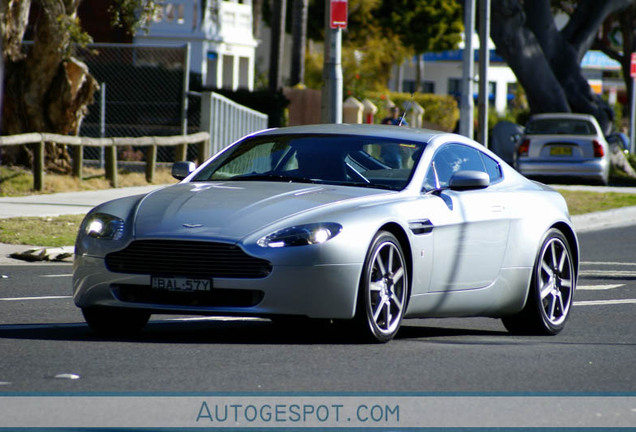 Aston Martin V8 Vantage