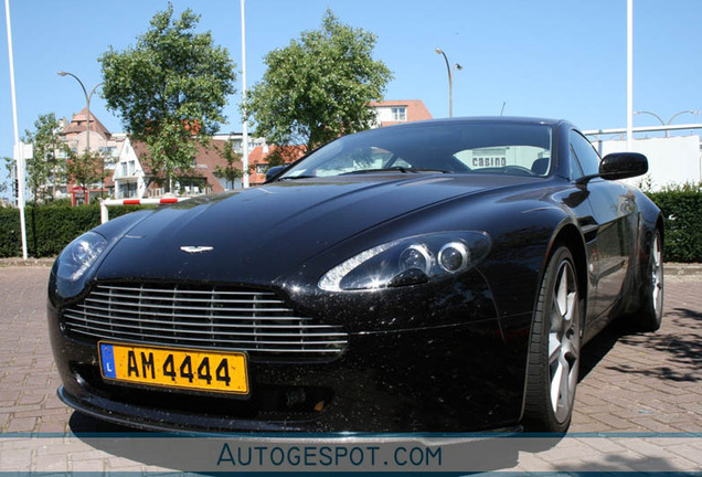 Aston Martin V8 Vantage