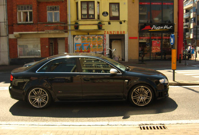 Audi RS4 Sedan