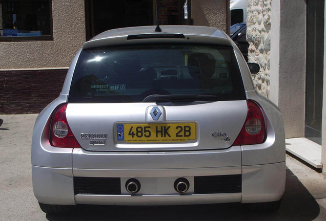 Renault Clio V6 Phase II