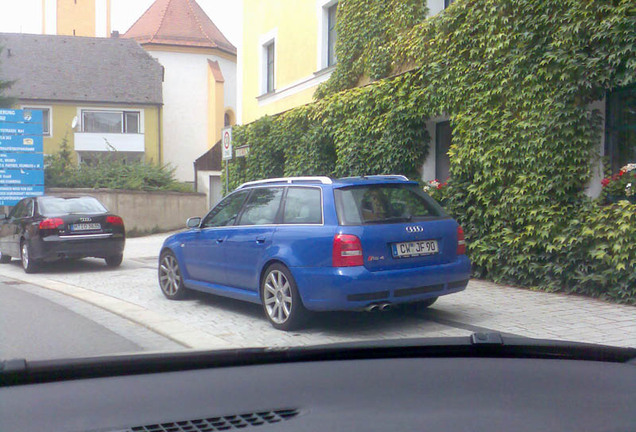 Audi RS4 Avant B5