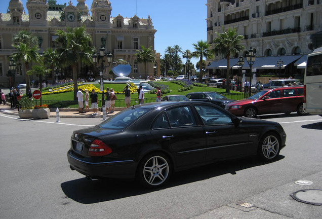 Mercedes-Benz E 55 AMG