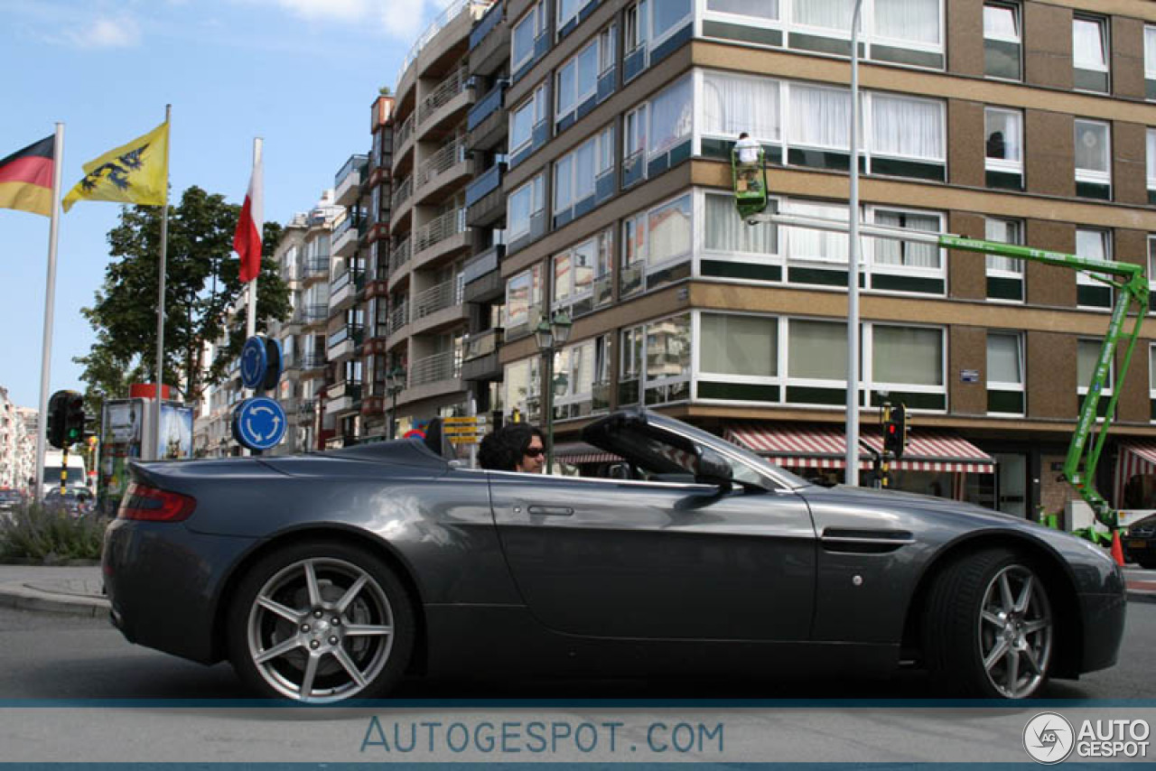 Aston Martin V8 Vantage Roadster