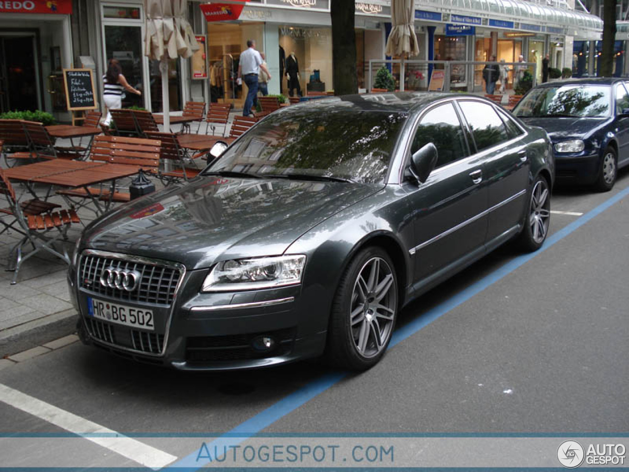 Audi S8 D3