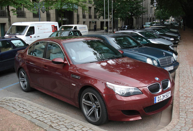 BMW M5 E60 2005