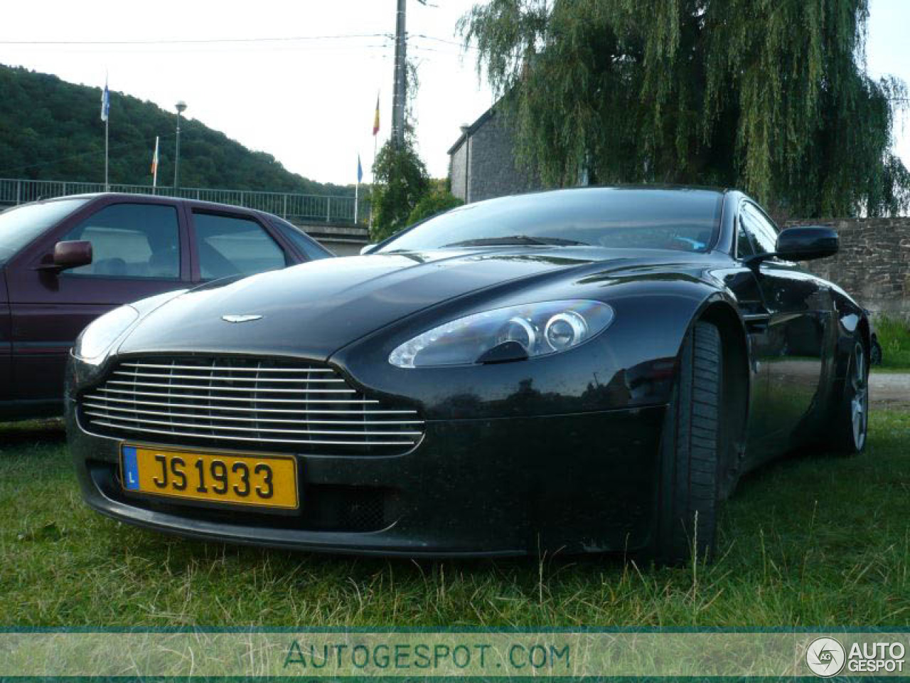 Aston Martin V8 Vantage