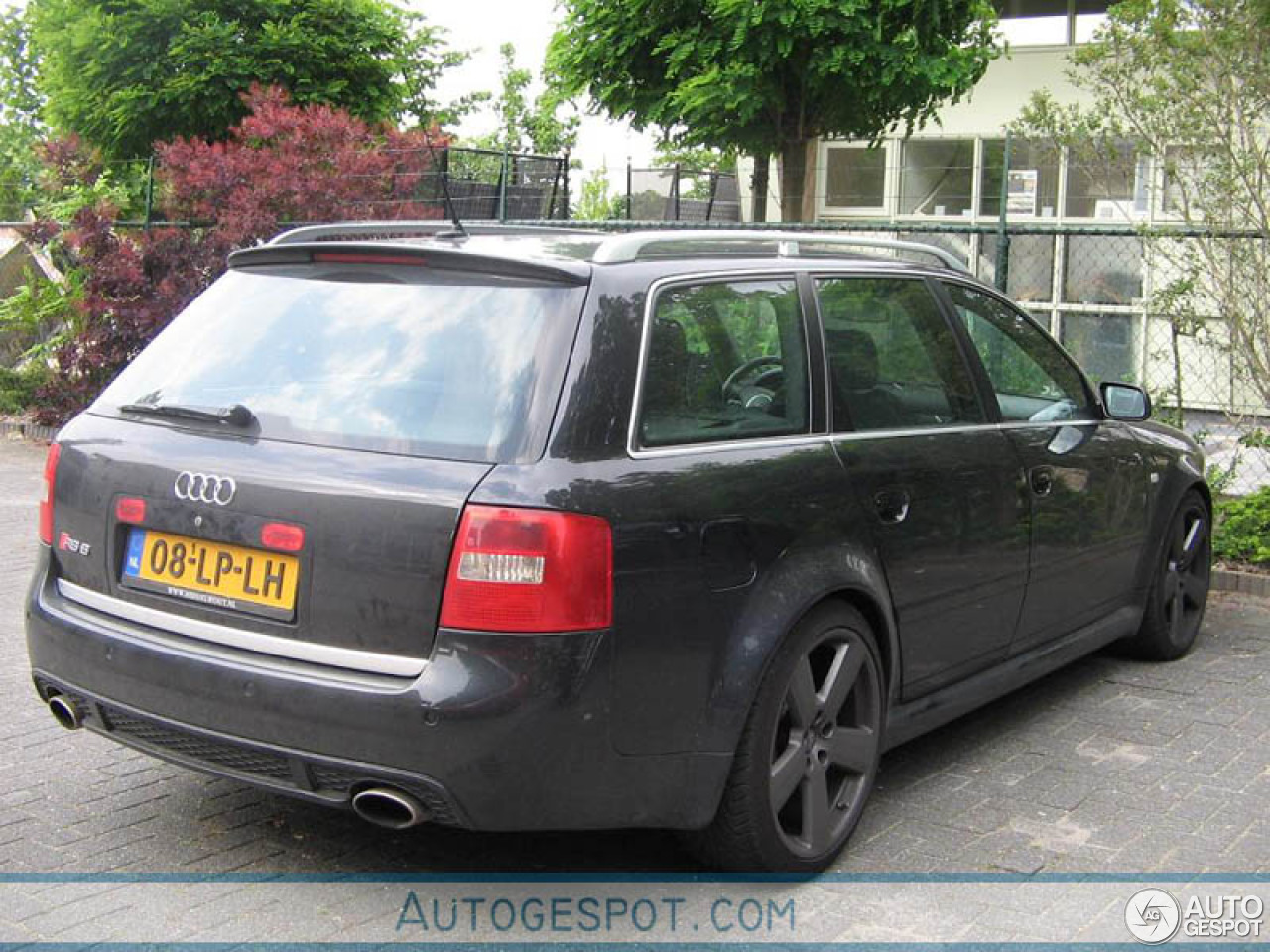 Audi RS6 Avant C5