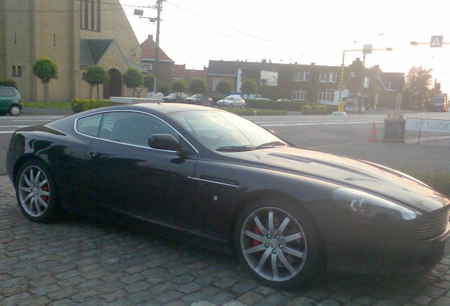 Aston Martin DB9