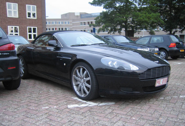 Aston Martin DB9 Volante