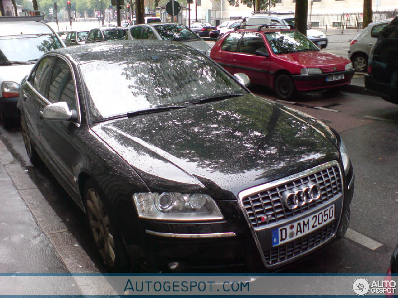 Audi S8 D3