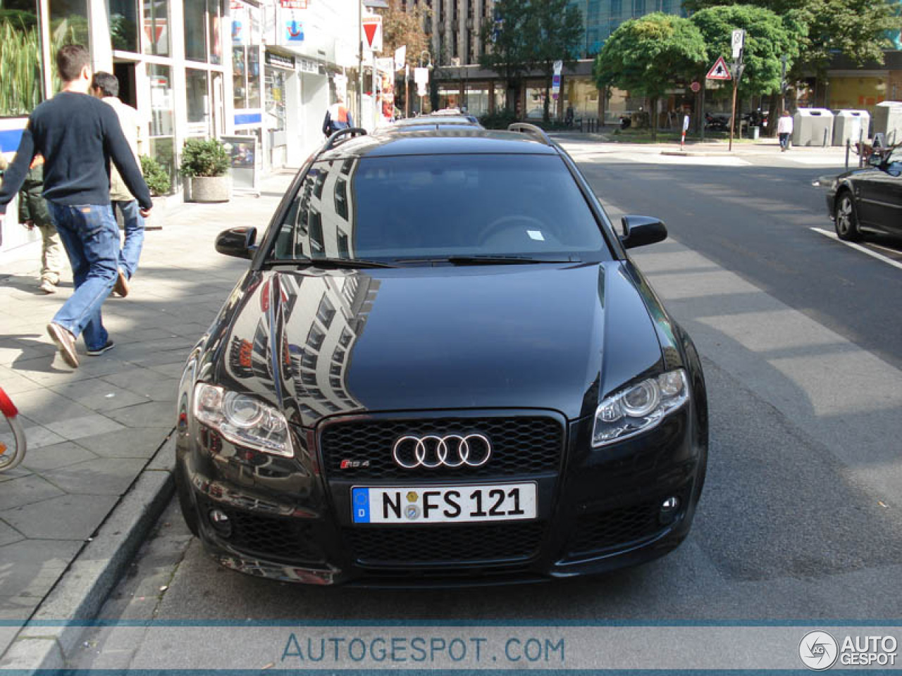 Audi RS4 Avant B7