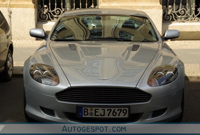 Aston Martin DB9