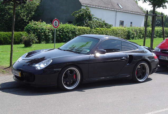 Porsche 996 Turbo