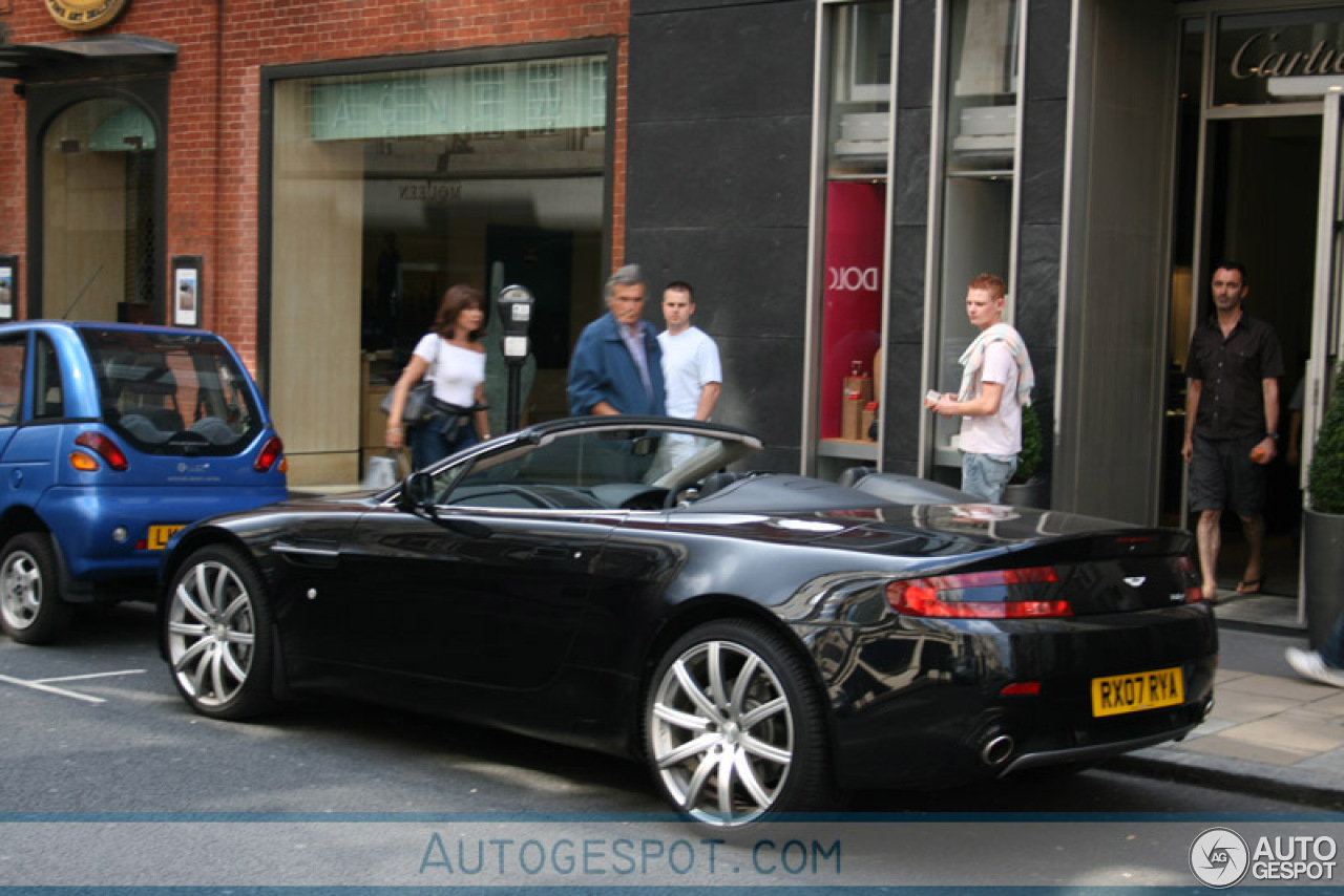 Aston Martin V8 Vantage Roadster