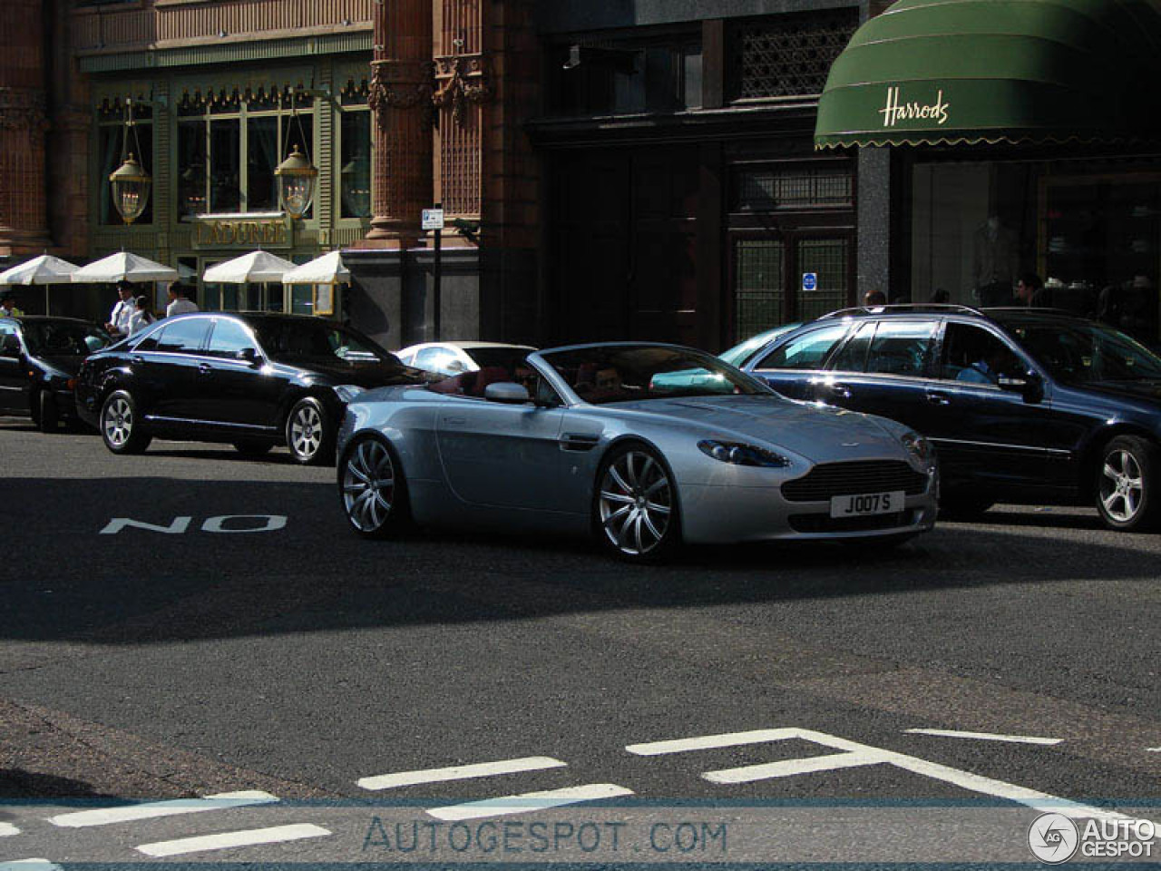 Aston Martin V8 Vantage Roadster