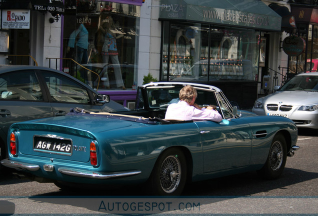 Aston Martin DB6 Volante