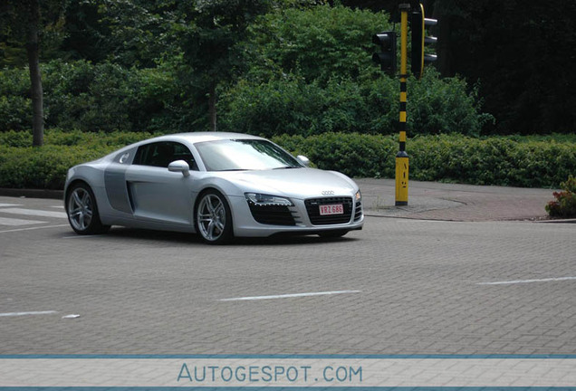 Audi R8