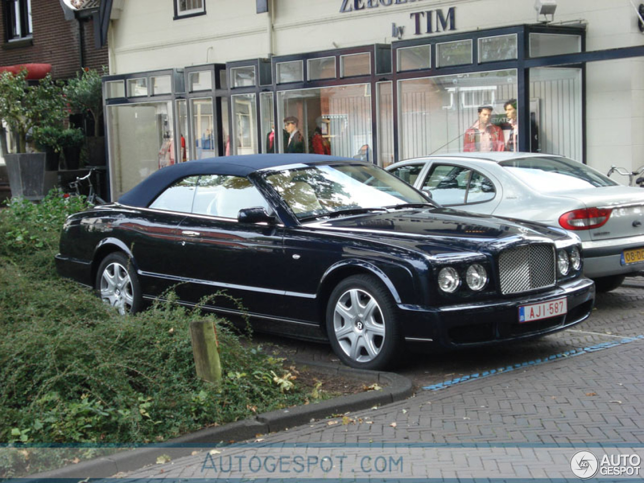 Bentley Azure 2006