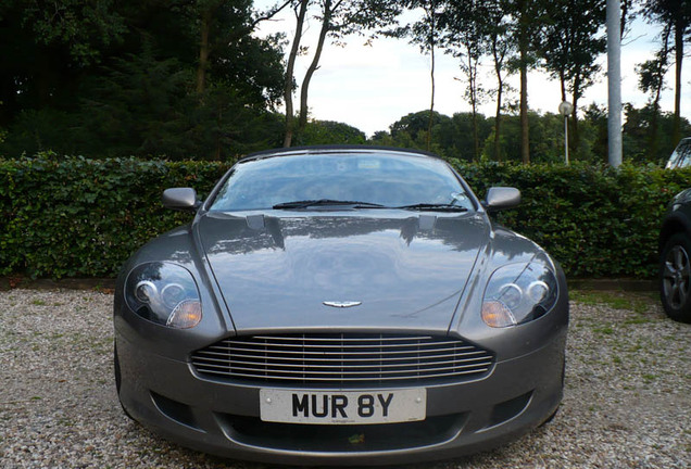 Aston Martin DB9 Volante