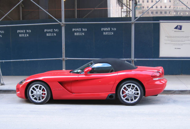 Dodge Viper SRT-10 Roadster 2003