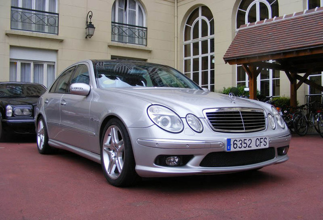 Mercedes-Benz E 55 AMG