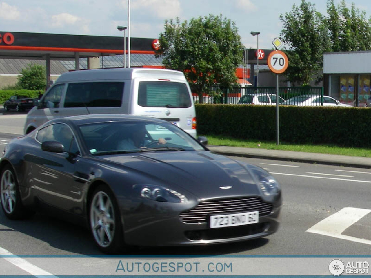 Aston Martin V8 Vantage