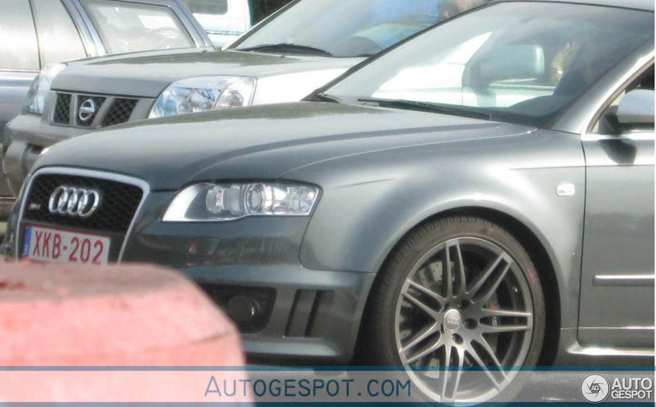 Audi RS4 Avant B7