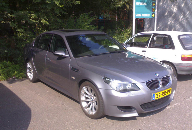 BMW M5 E60 2005