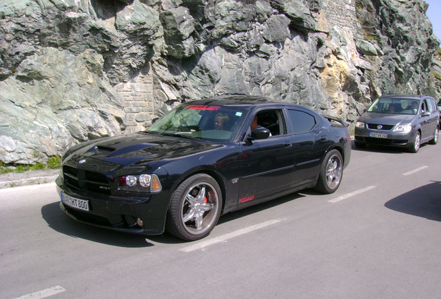 Dodge Charger SRT-8