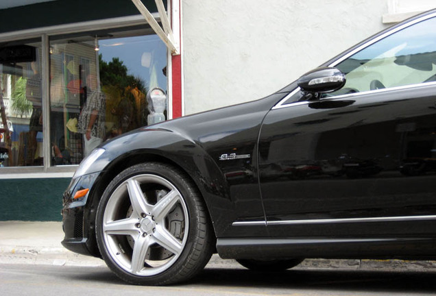 Mercedes-Benz S 63 AMG W221