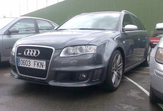 Audi RS4 Avant B7