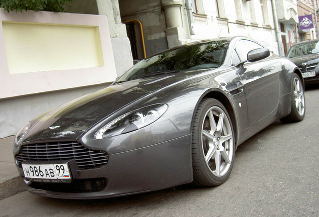 Aston Martin V8 Vantage