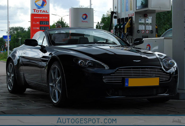 Aston Martin V8 Vantage Roadster