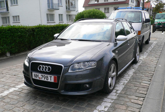 Audi RS4 Avant B7