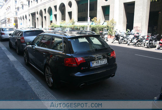 Audi RS4 Avant B7