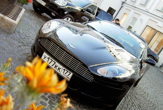 Aston Martin DB9