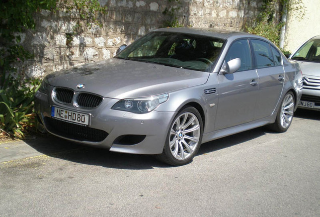 BMW M5 E60 2005