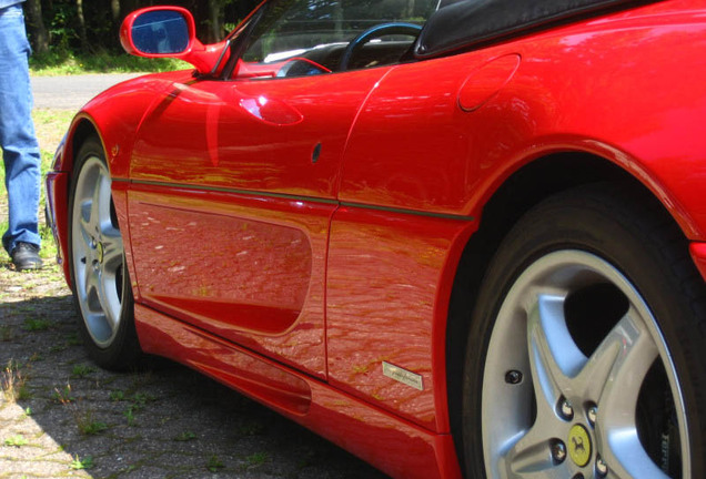 Ferrari F355 Spider