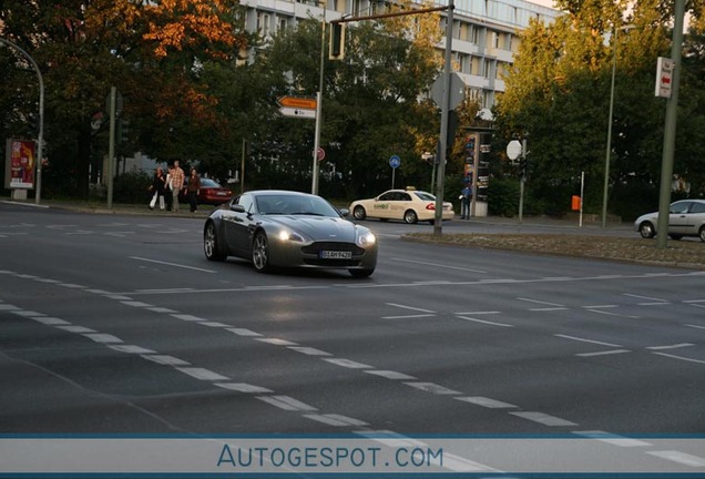 Aston Martin V8 Vantage