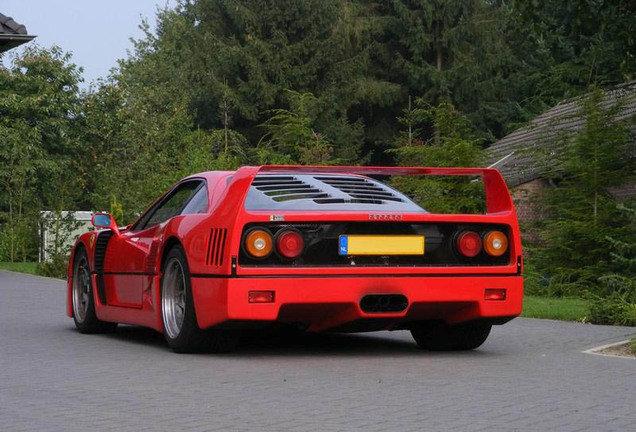 Ferrari F40