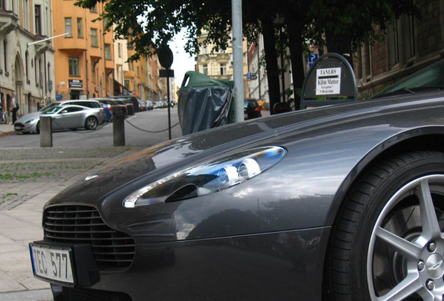 Aston Martin V8 Vantage