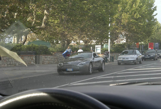 Aston Martin V8 Vantage