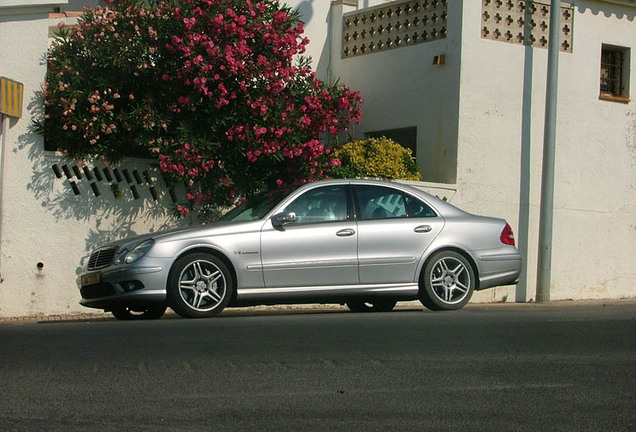 Mercedes-Benz E 55 AMG