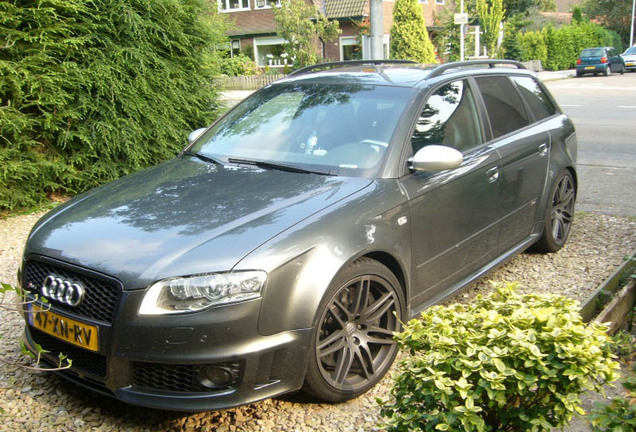 Audi RS4 Avant B7