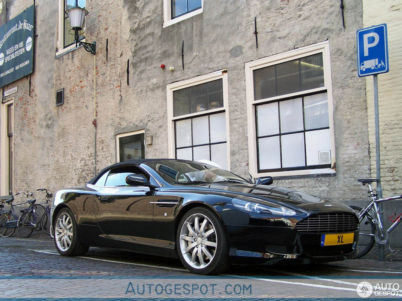 Aston Martin DB9 Volante