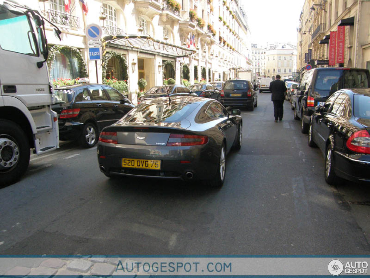 Aston Martin V8 Vantage