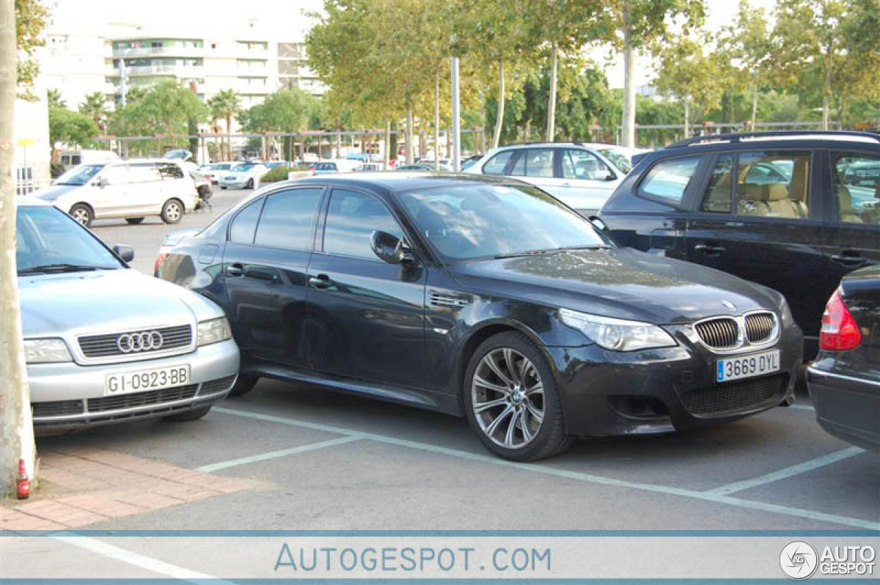 BMW M5 E60 2005