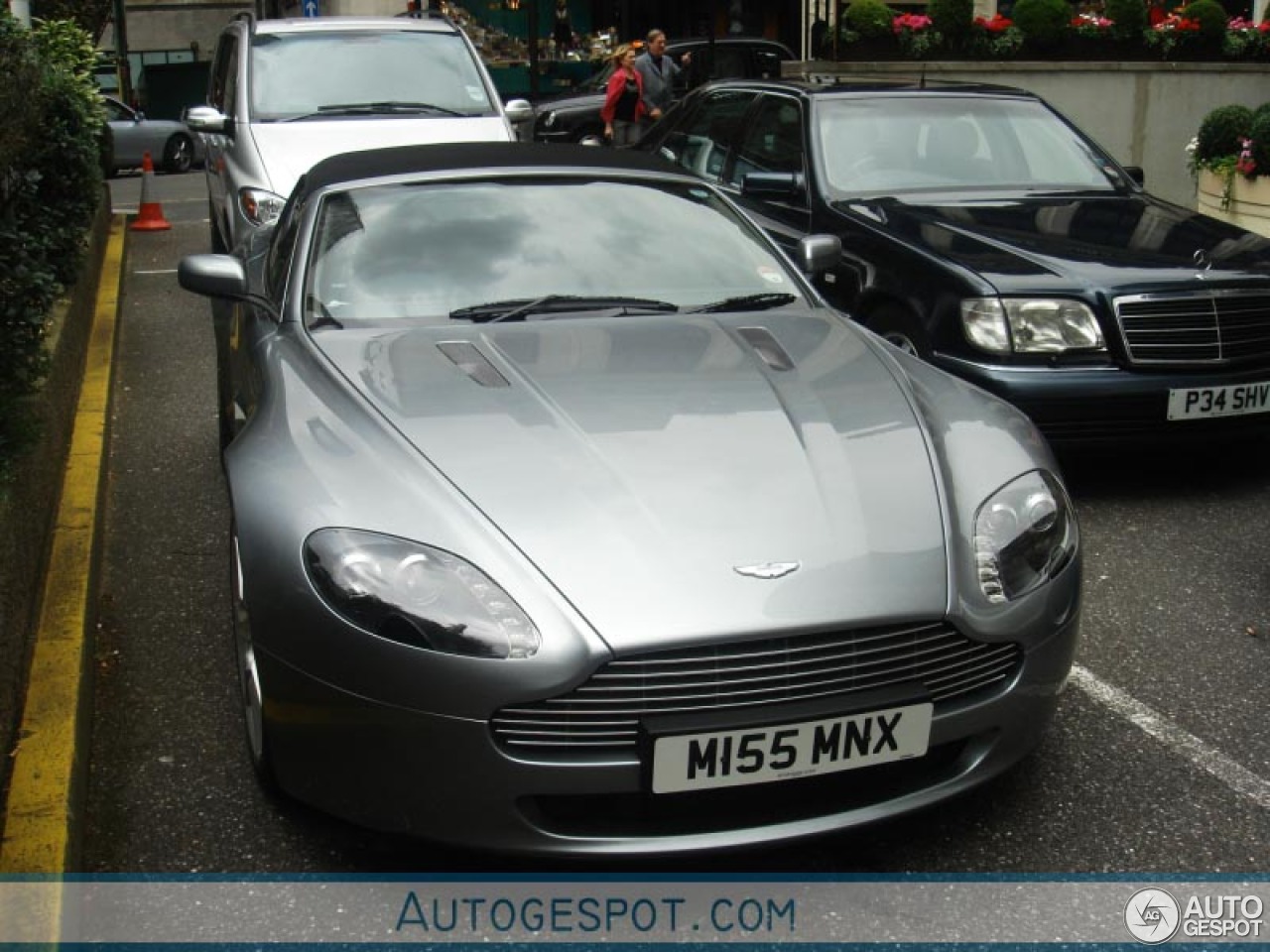 Aston Martin V8 Vantage Roadster