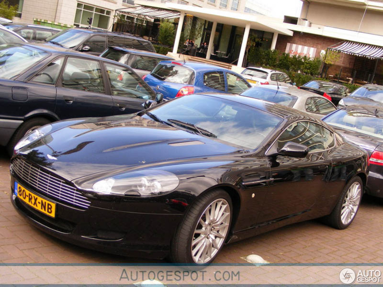 Aston Martin DB9